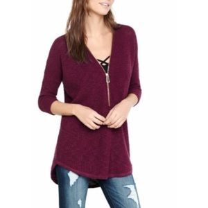 NWOT Express Thin-knit Thick Gold Zipper Tunic Top
